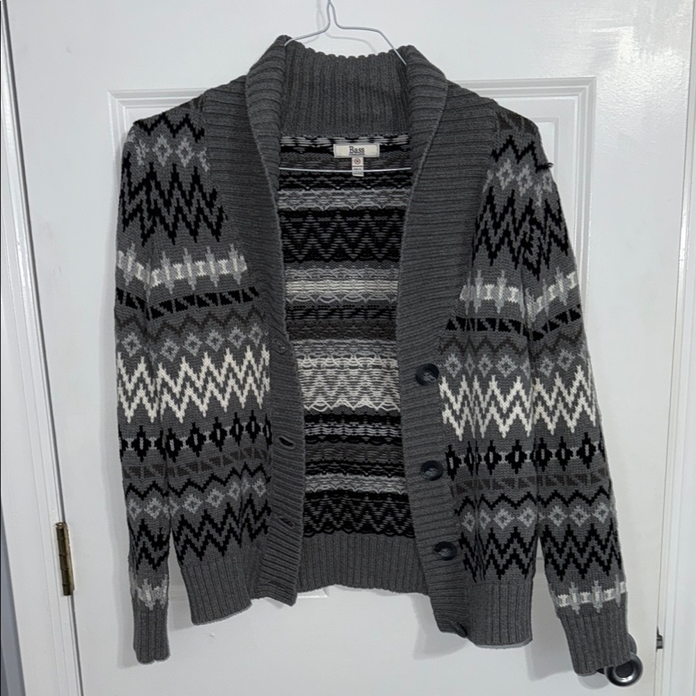 Gray Patterned Cardigan Sweater - Picture 5 of 6